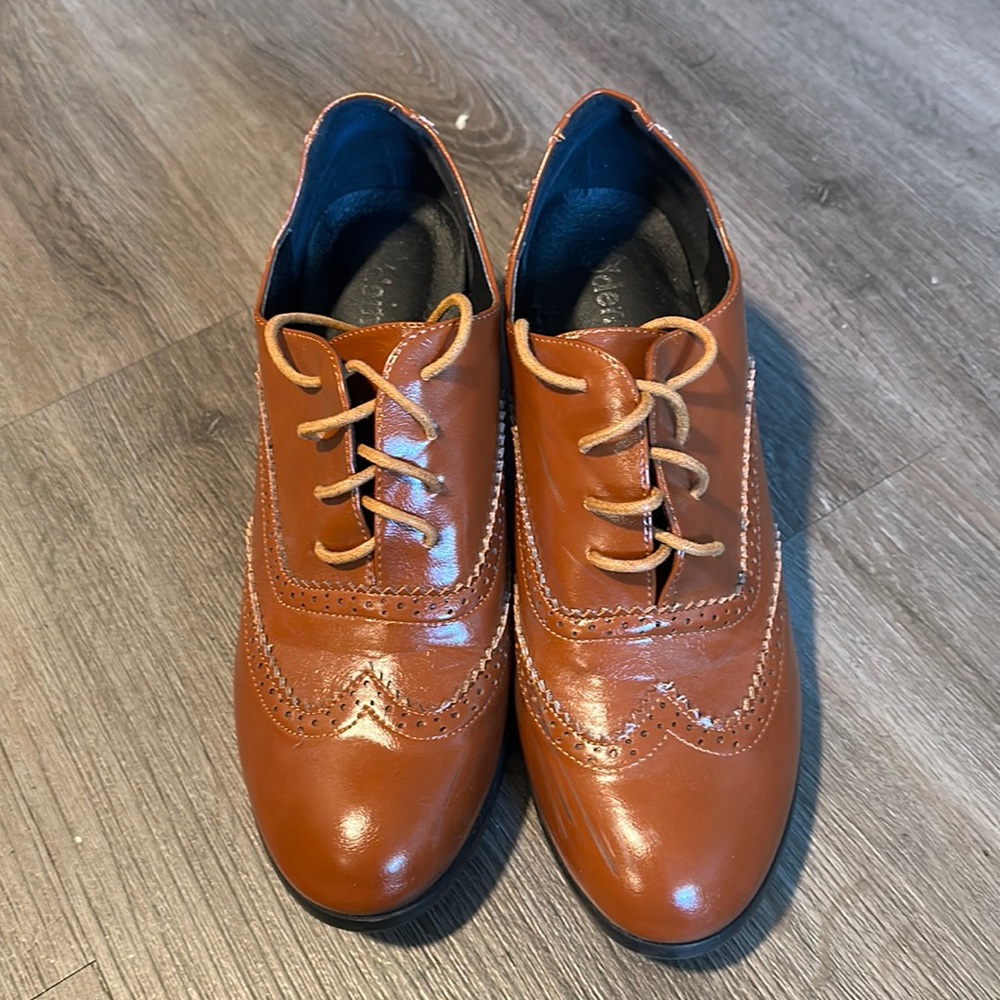 Amazon brand. Oxford heels. Women’s US 11 Europe 43